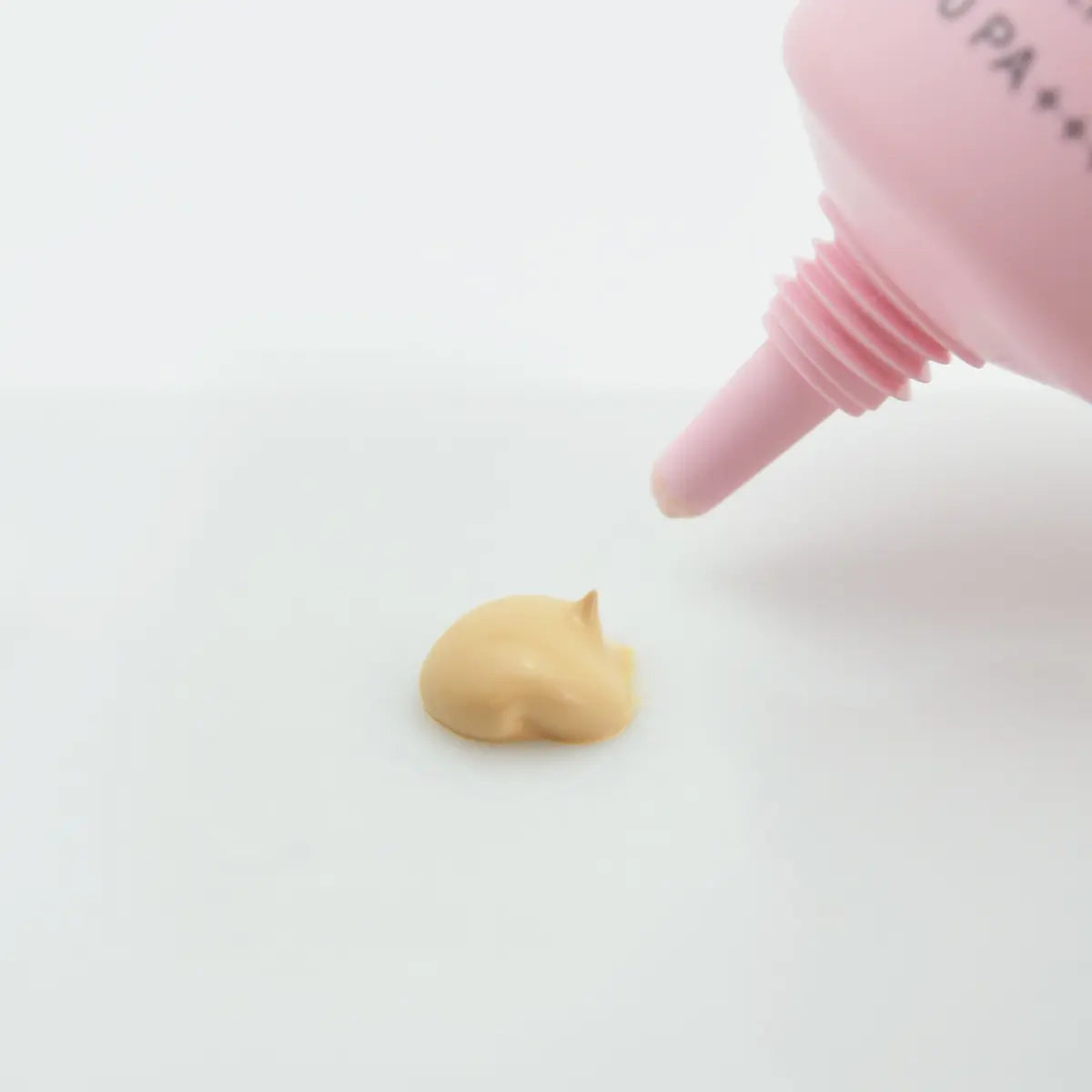 UV Perfect Glow Light Beige